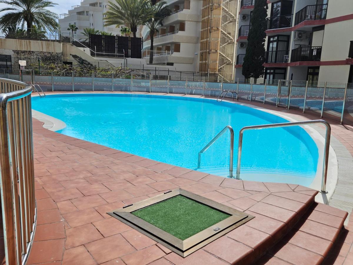 Ocean Front Cozy 2 Bedroom, 3 Beds Spacious- Netflix, Pool, Beach Lift & Fast Wifi Playa del Inglés Exterior foto